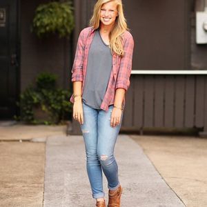 Meet your Posher, Chloe